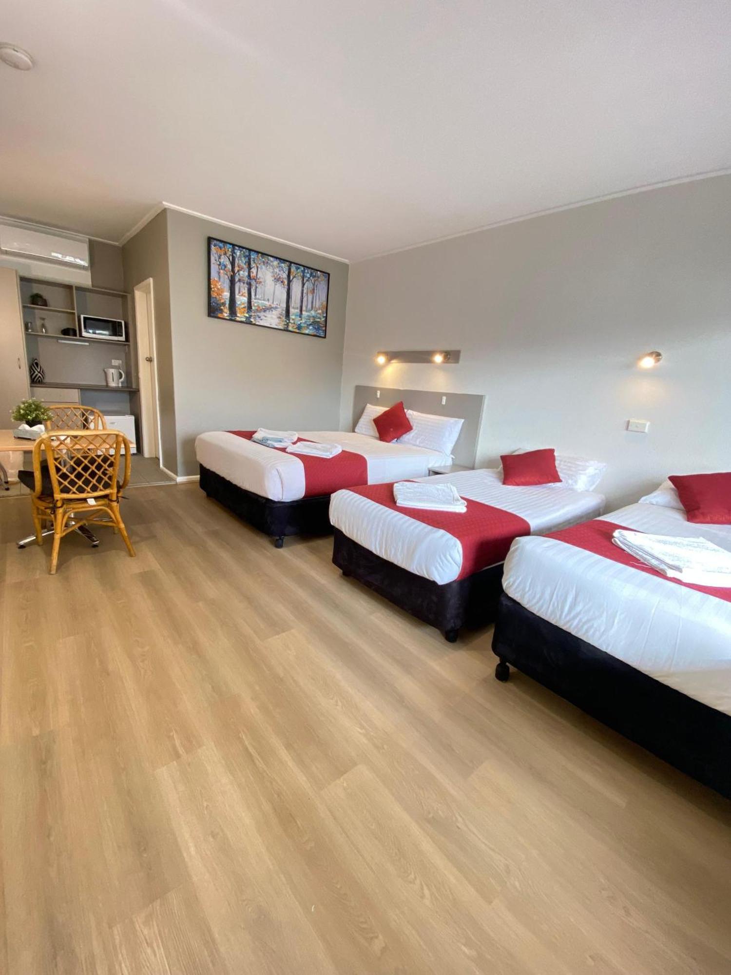 Cobb Inlander Motel Hay Zewnętrze zdjęcie