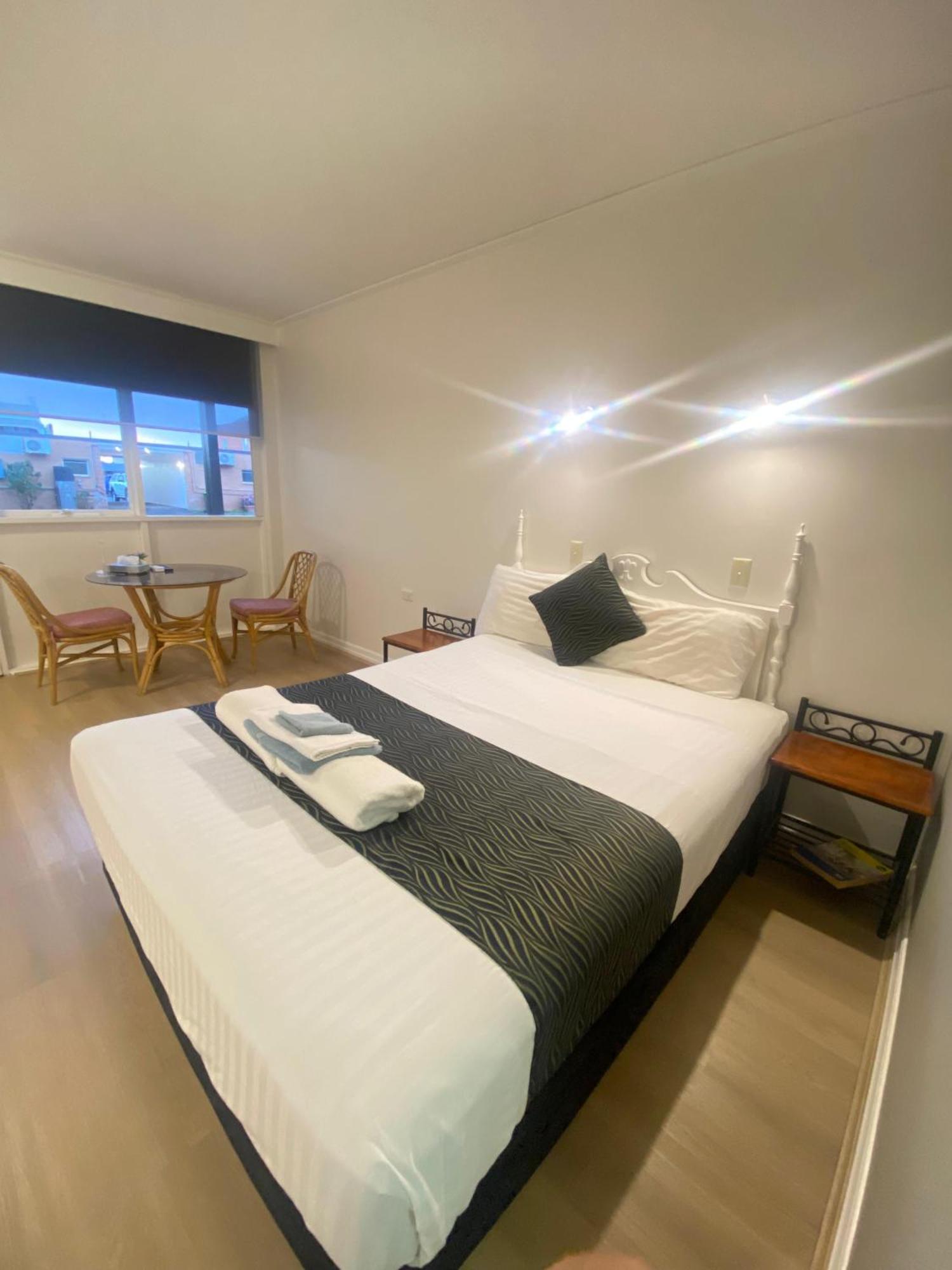 Cobb Inlander Motel Hay Zewnętrze zdjęcie